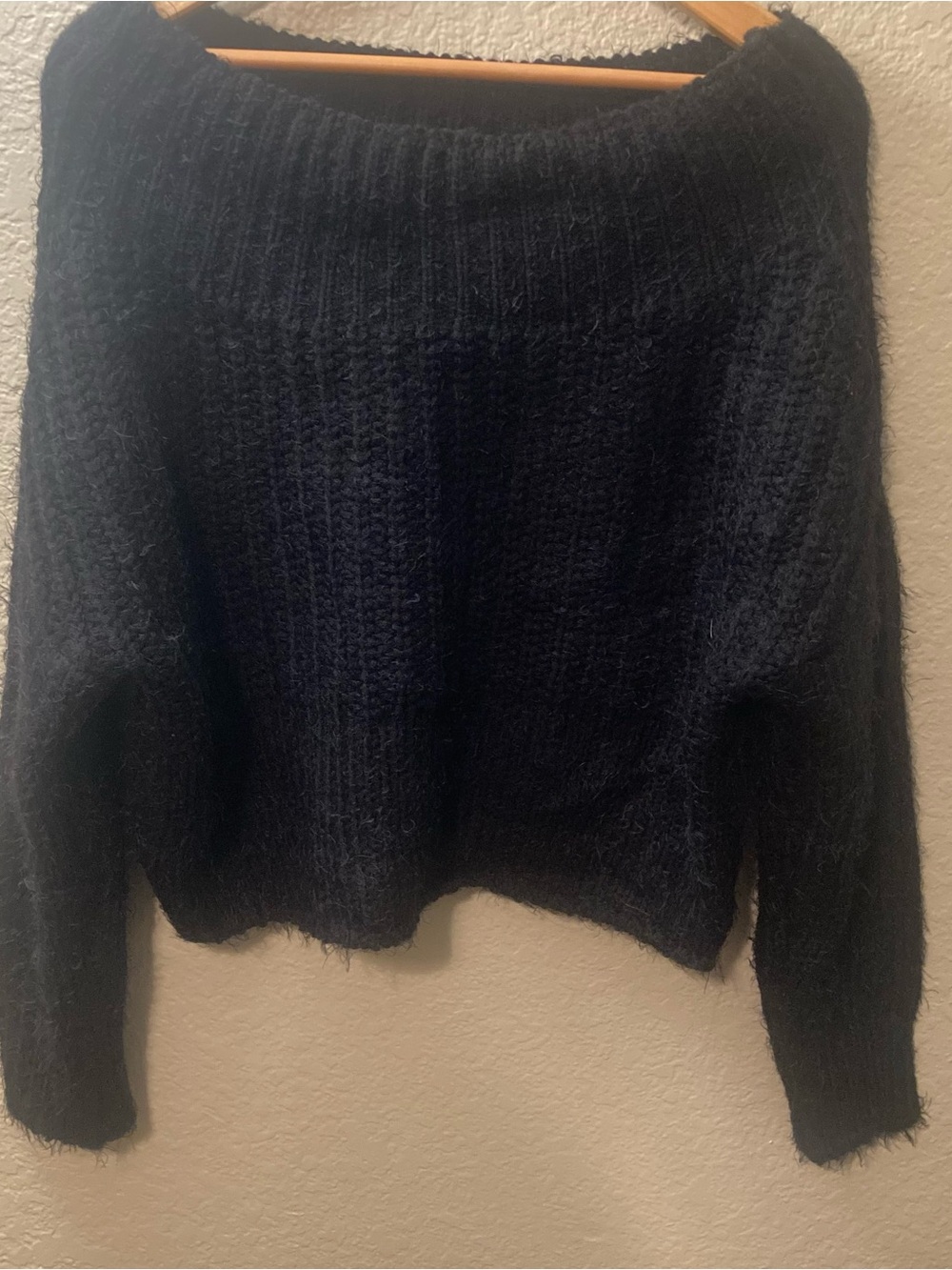 Love Tree Brand Fuzzy Crop Sweater Women’s Size Medium Black Off Shoulder